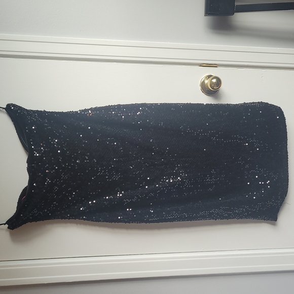 Black sequin dress - Picture 2 of 2